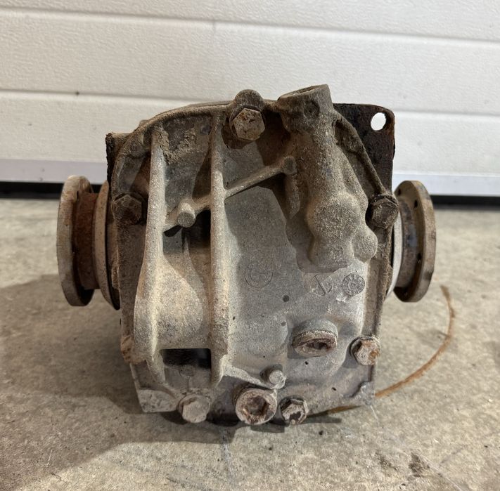 Диференциал за бмв/bmw E46 число 3.38 за модели 316/318/320/323 бензин