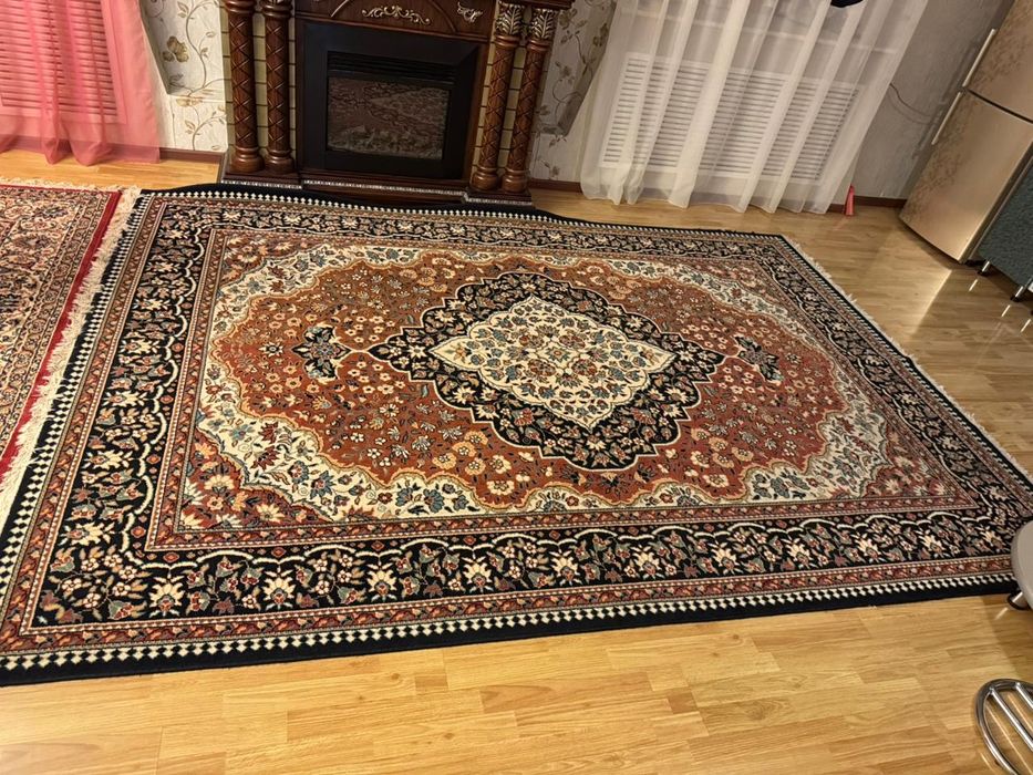 Продам ковёр 3х2