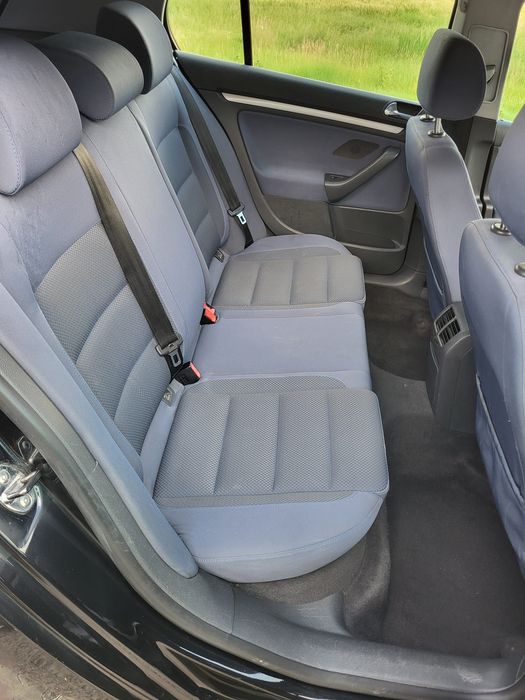 Volkswagen Golf 5 2.0 TDI BKD – 140 CP