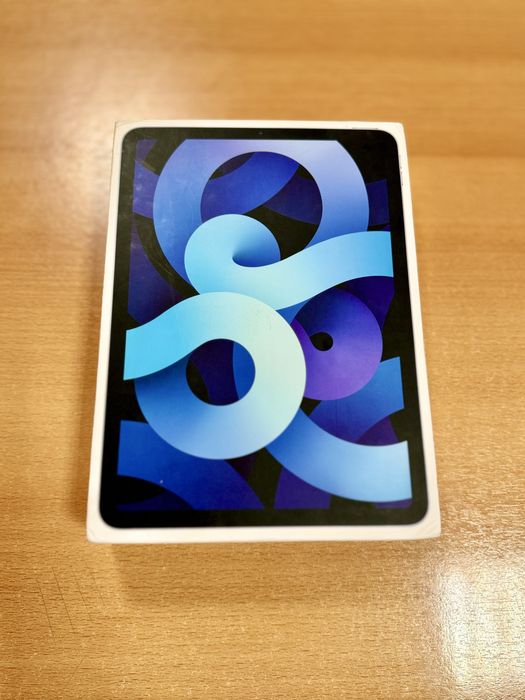Ipad Air 4, в идеалном состоянии, срочно