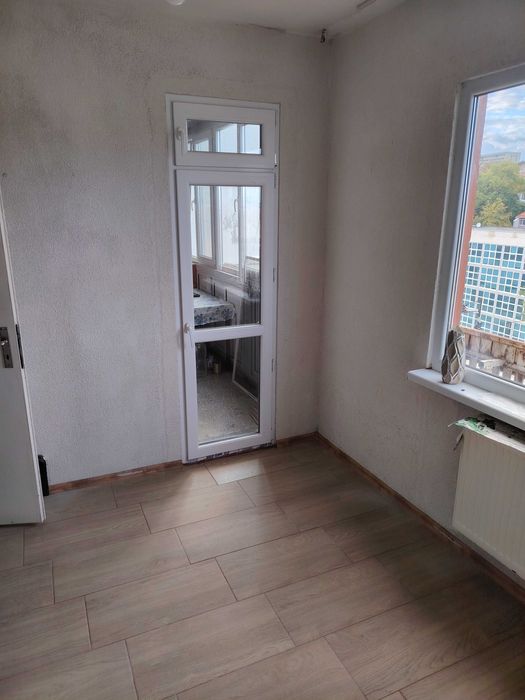 Дава се под наем