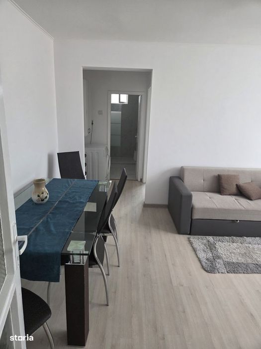 Apartament generos de inchiriat