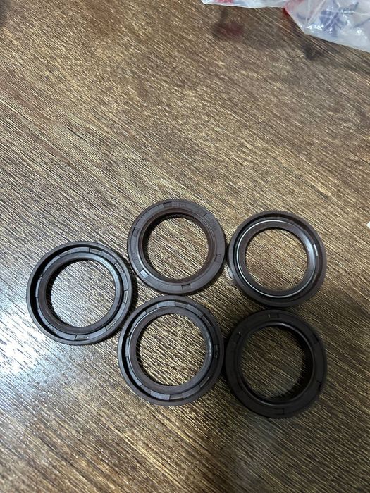 Продаются подшипники, сальники, корпуса высокого качества