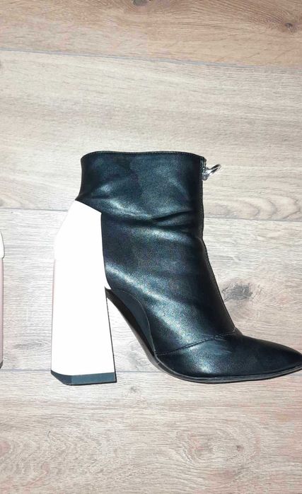 Боти ZARA 39 номер
