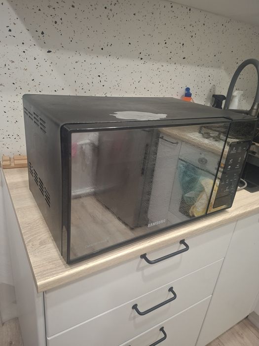 продам микроволновую печь samsung