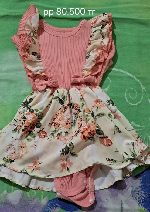 вещи на девочку до года