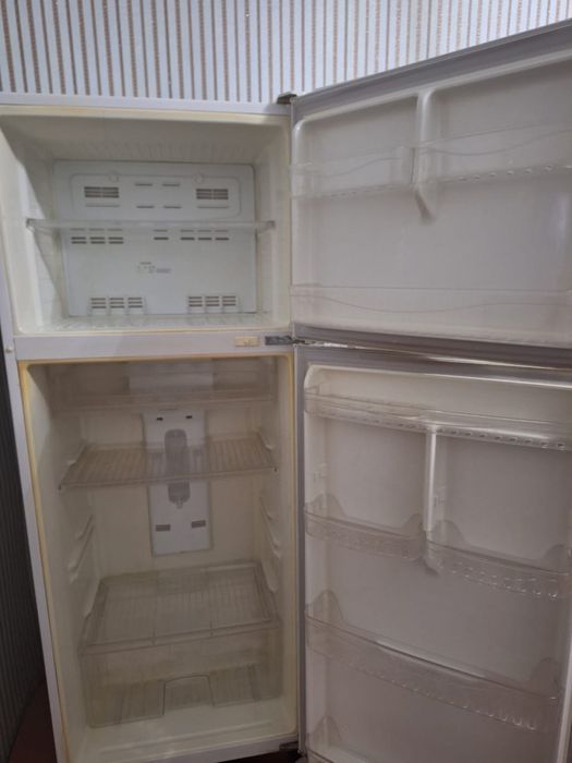 Продам холодильник Daewoo