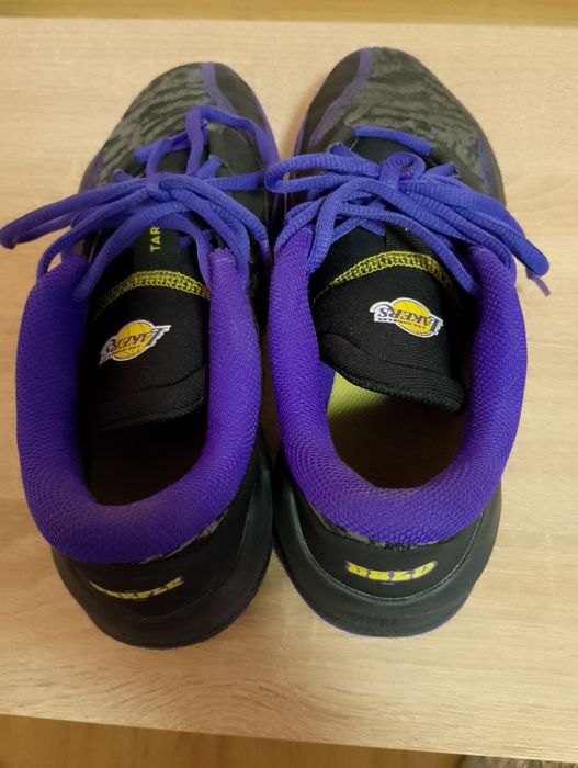 Маратонки NBA баскетбол