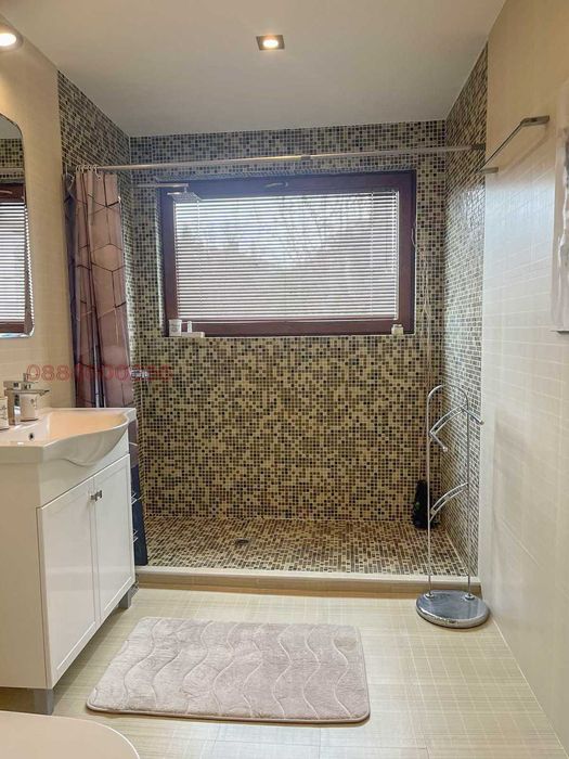 Дава се под наем Тристаен апартамент в Варна, м-т Траката - 118 кв.м за 890 € - Снимка #13