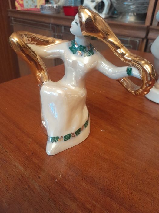 Продам статуэтки