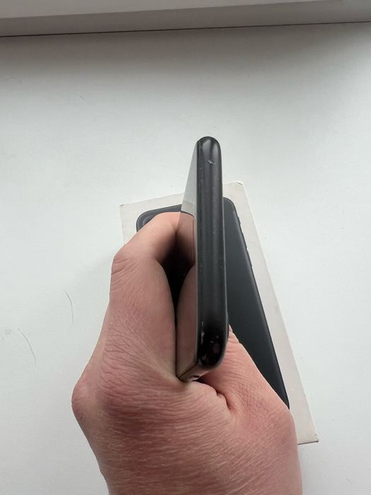 Продам iPhone 7 32gb