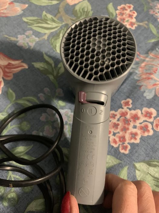 Малък сешоар Braun 1000 W и Kario 1200 W