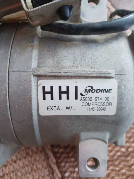 Продавам консумативи за багери  ,камьони .Caterpilar.Hitacho,Isusu,