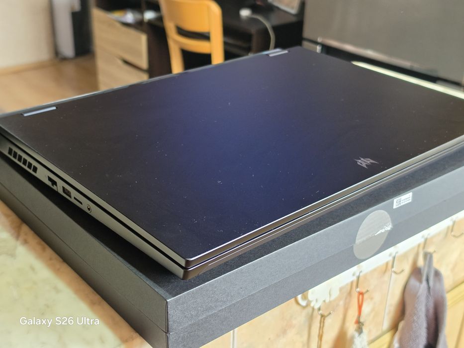 Acer Predator Helios 18 i9-13900HX/RTX 4080 12GB/32GB DDR5/2TB NVMe/250Hz DDS Mini LED/RGB  Като нов!