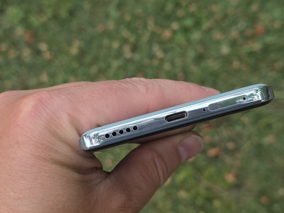 Телефон Honor 200 Pro 5G 512GB гаранция 36 месеца Yettel  като нов