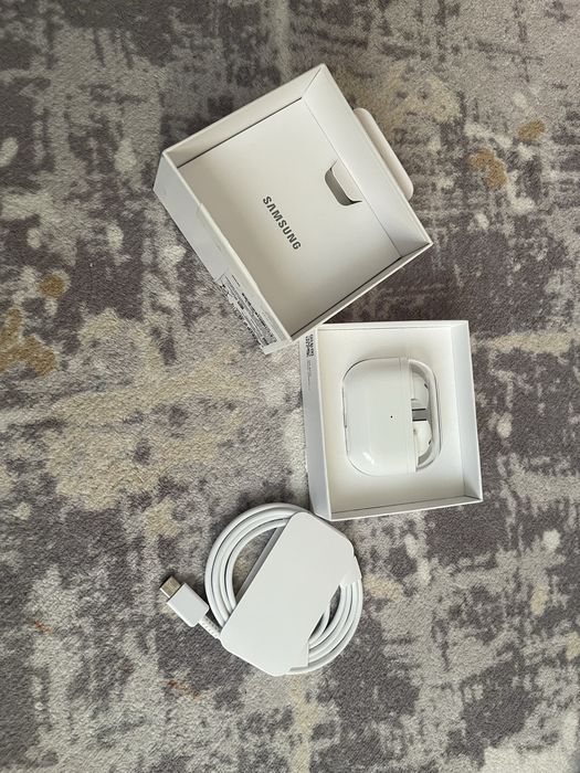 Продам Samsung Galaxy buds 3