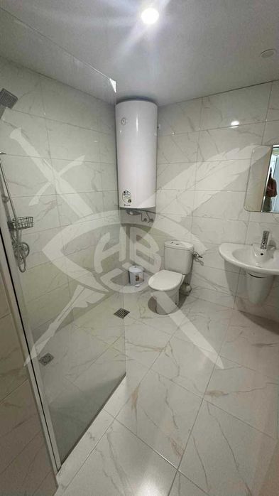 Дава се под наем Тристаен апартамент в Варна, Бриз - 125 кв.м за 1100 € - Снимка #6