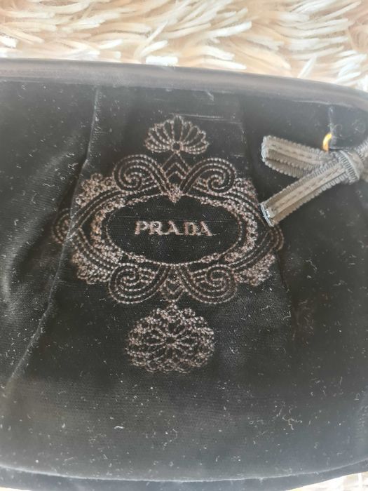 Чанта Prada оригинална