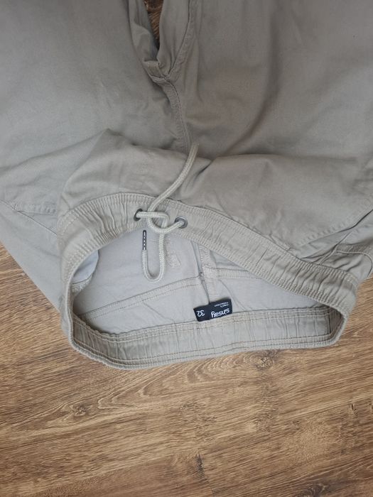 Мъжки панталони с маншет