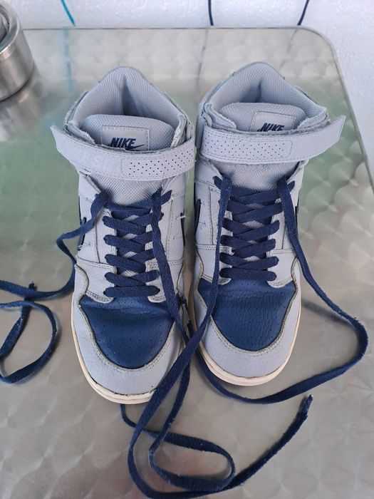 Маратонки Nike сиви