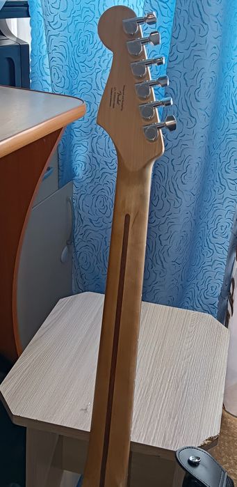 Электрогитара Squier