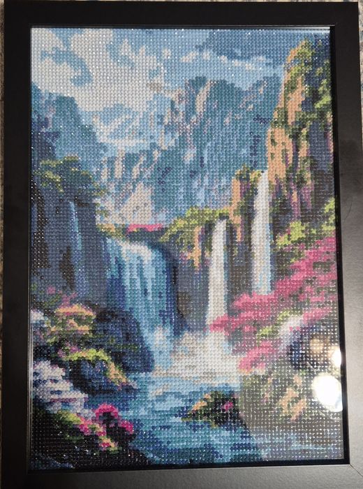 Vând tablou pictat manual cu diamante