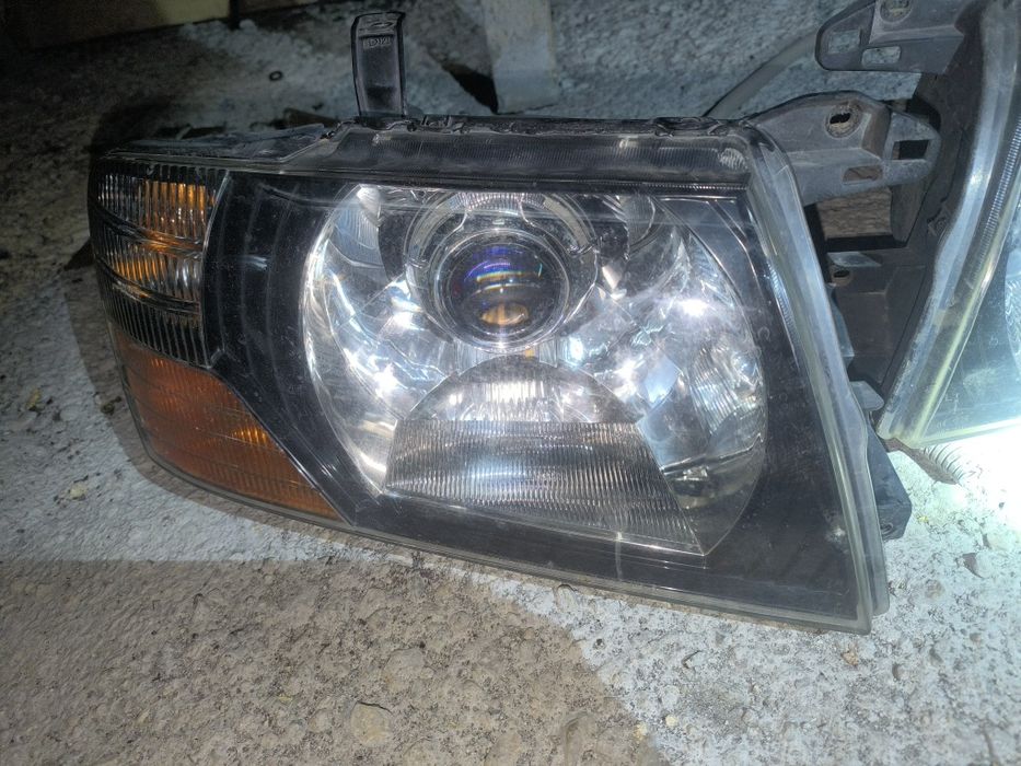 Продам Фары padjero 3