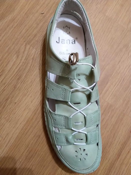 Слипоны, кроссовки новые, сандалии