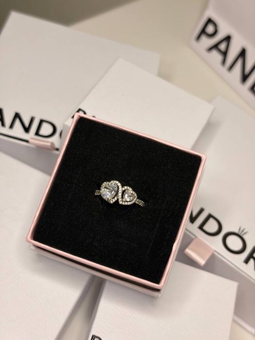 Продам кольца Pandora