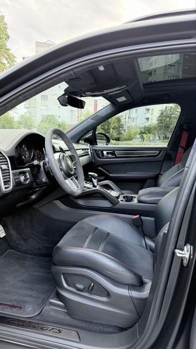 Porsche Cayenne GTS 2022
