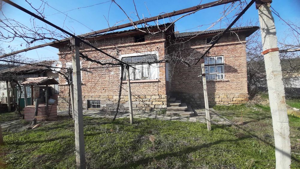 Продава се Къща в Търговище, Център - 120 кв.м за 378 €/кв.м - Снимка #1