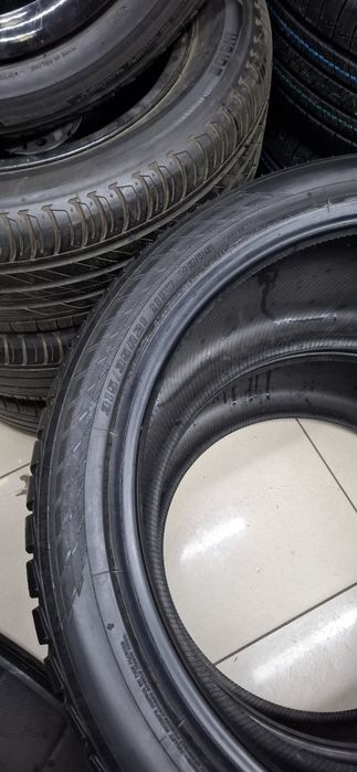 Yokohama zimni 275/40/21 oldi orqasi 315/35/21 kop yurmagan  yaponiya