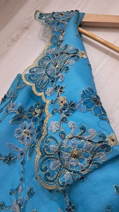 Vand rochie ocazie