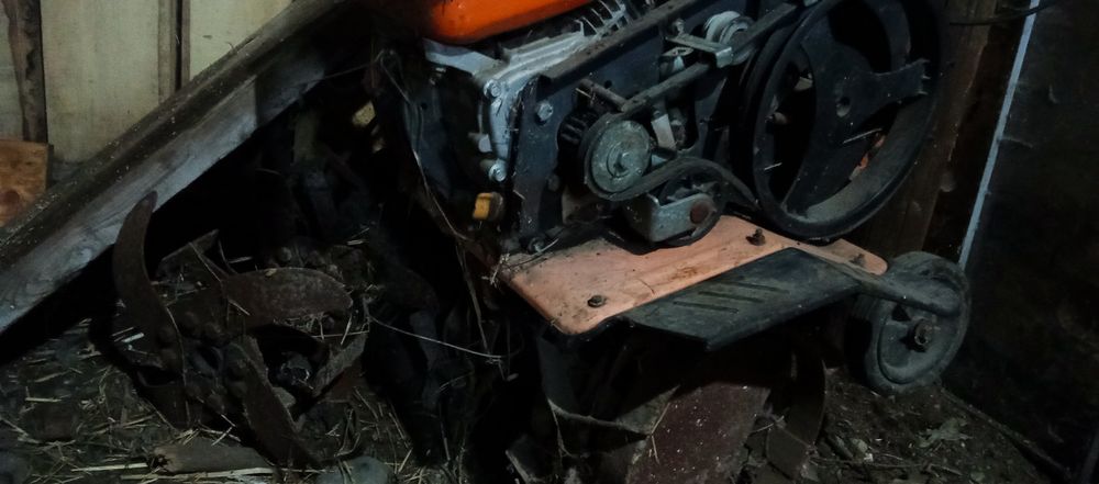 Продам,мотоблок-культиватор