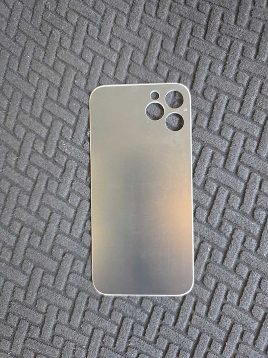 Sticla Spate iPhone 12 Pro pret 280 lei