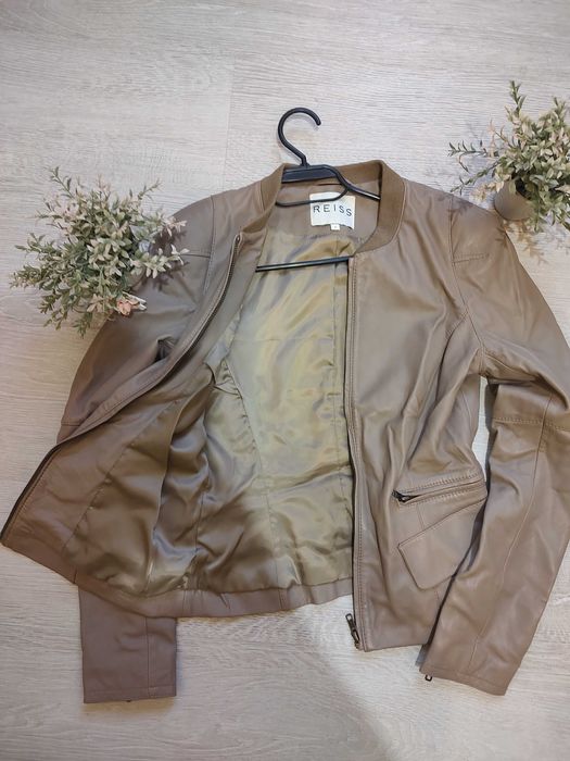Яке Reiss в отлично състояние