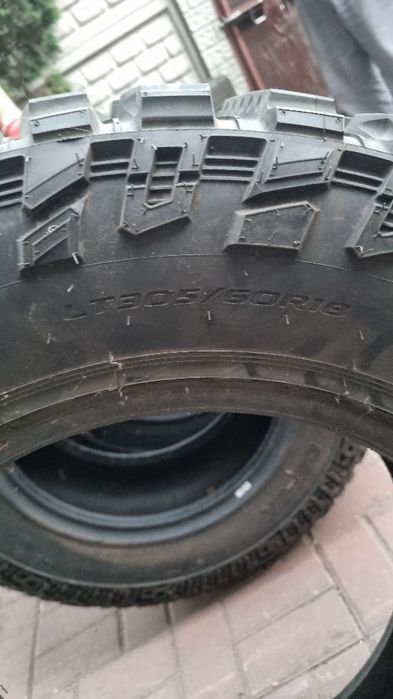 Anvelope Off Road LT305/60R18 Noi! 2 bucati