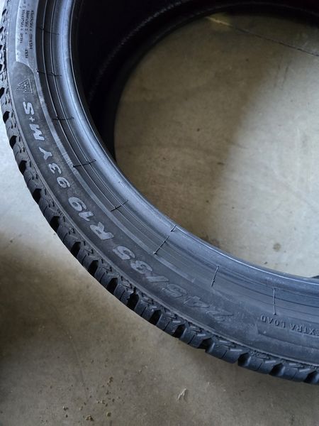 245/35/19 2бр PIRELLI 2бр IMPERIAL