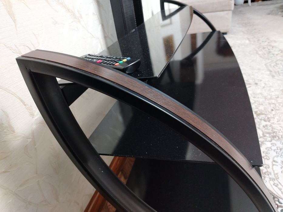 Подставка для телевизора