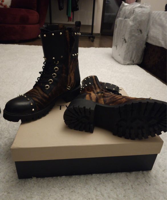 УНИКАЛНИ! Twinset боти/ботуши, 39 номер, 100% Естествена кожа и косъм