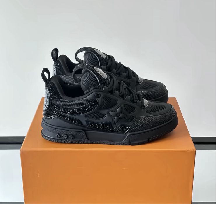 Vand lv skate black noi, cu curie. Orice Marime in stoc
