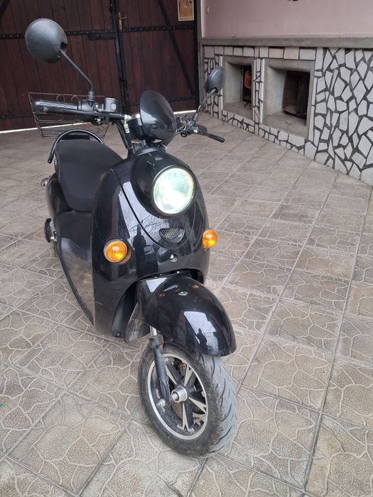 Scuter electric in stare foarte buna
