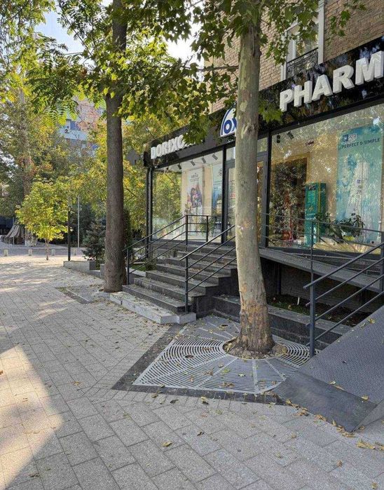 Сдаётся в аренду 152м2  Ориентир: Ц-1, Бибигон