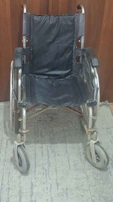 Инвалидная коляска