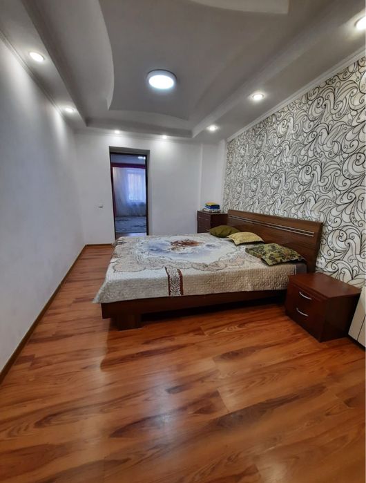 квартира по суточно.