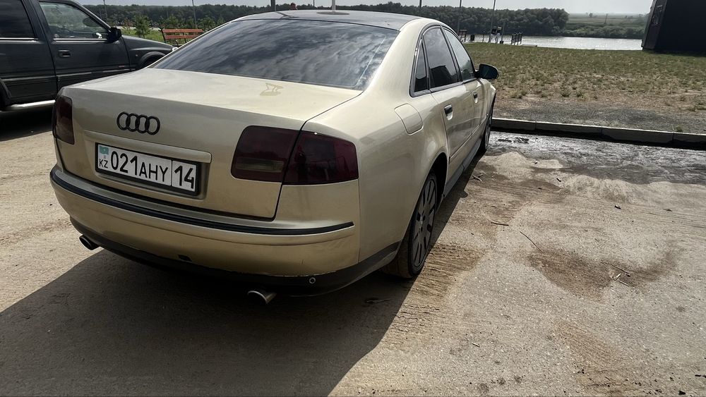 Продам ауди А8 автомобиль