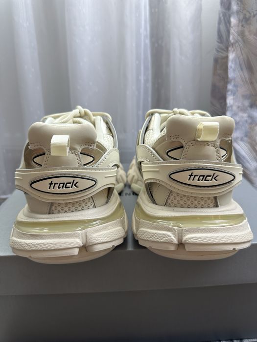Blncg track crem