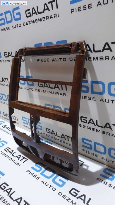 Ornament Rama Consola Centrala Bord Peugeot 307 2000 - 2008 Cod 9634505077