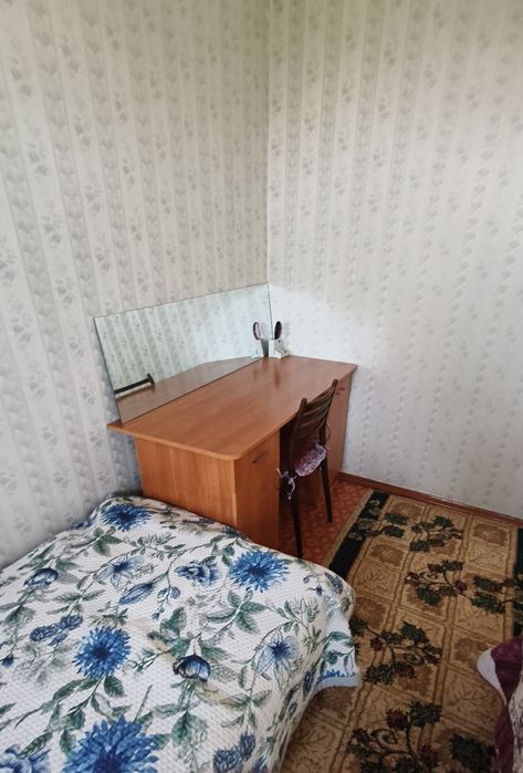 Мкр.Север 3 бөлмелі пәтердің 1 бөлмесі жалға беріледі