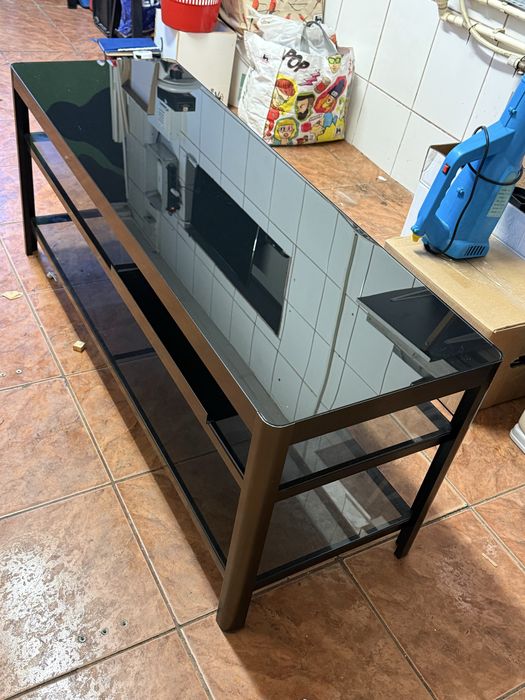Comoda TV structura metalica cu polițe din sticla
